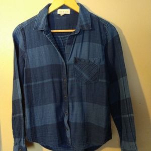 Blue Plaid Shirt. Size XS